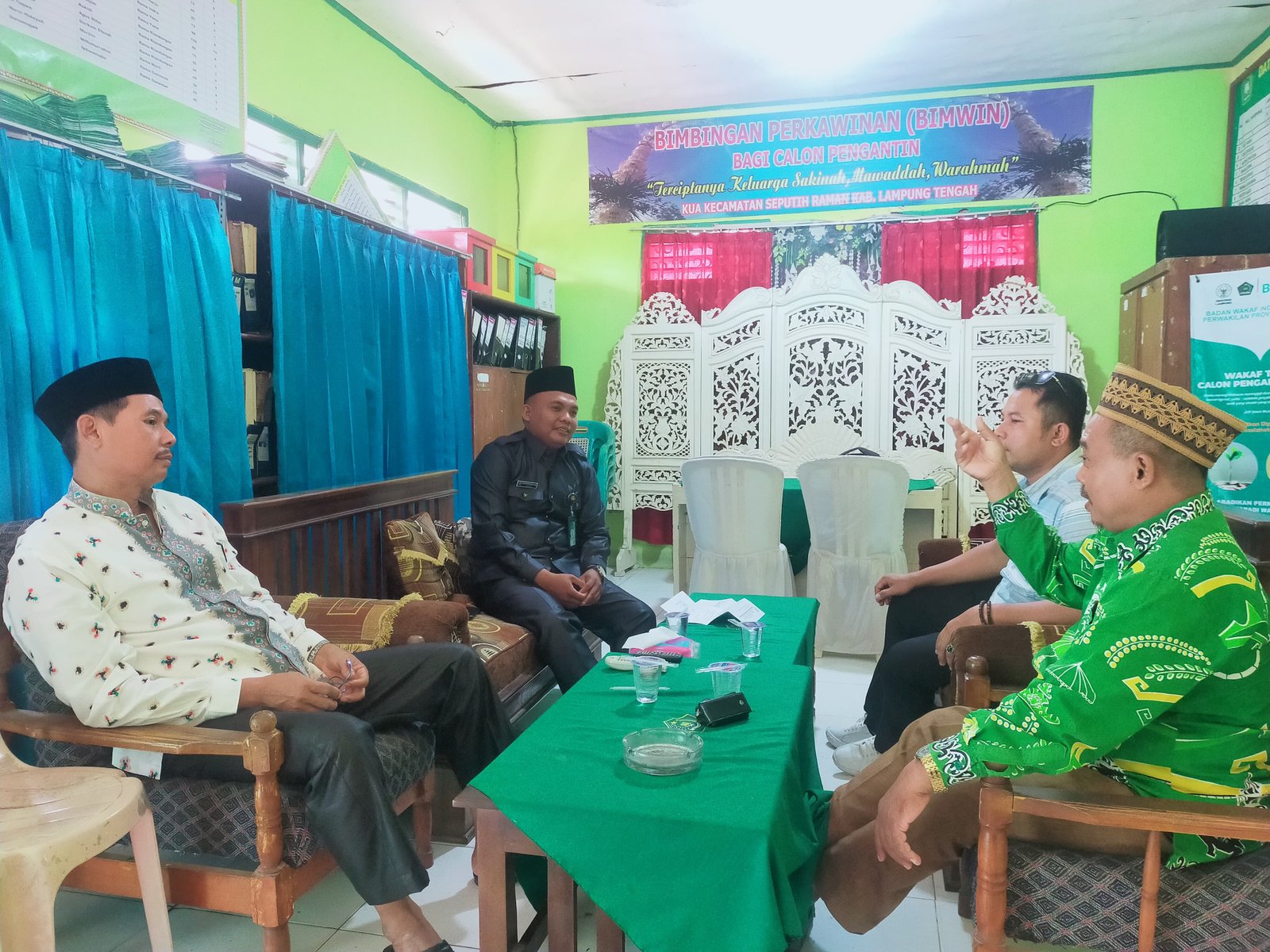 Penghulu KUA Seputih Raman Berpartisipasi dalam Persiapan Hari Santri Nasional di Kecamatan Seputih Raman Lampung Tengah