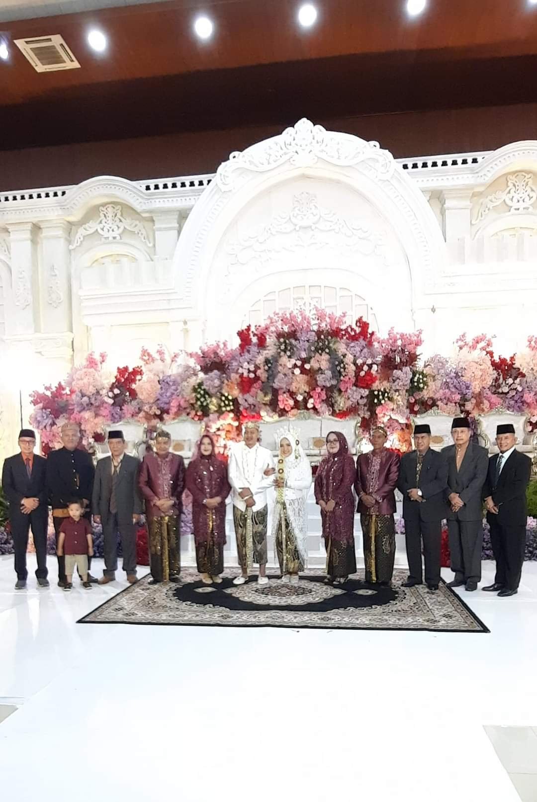 Putra Mantan Ka Kemenag Seraden Menikah di Bulan yang Istimewa 