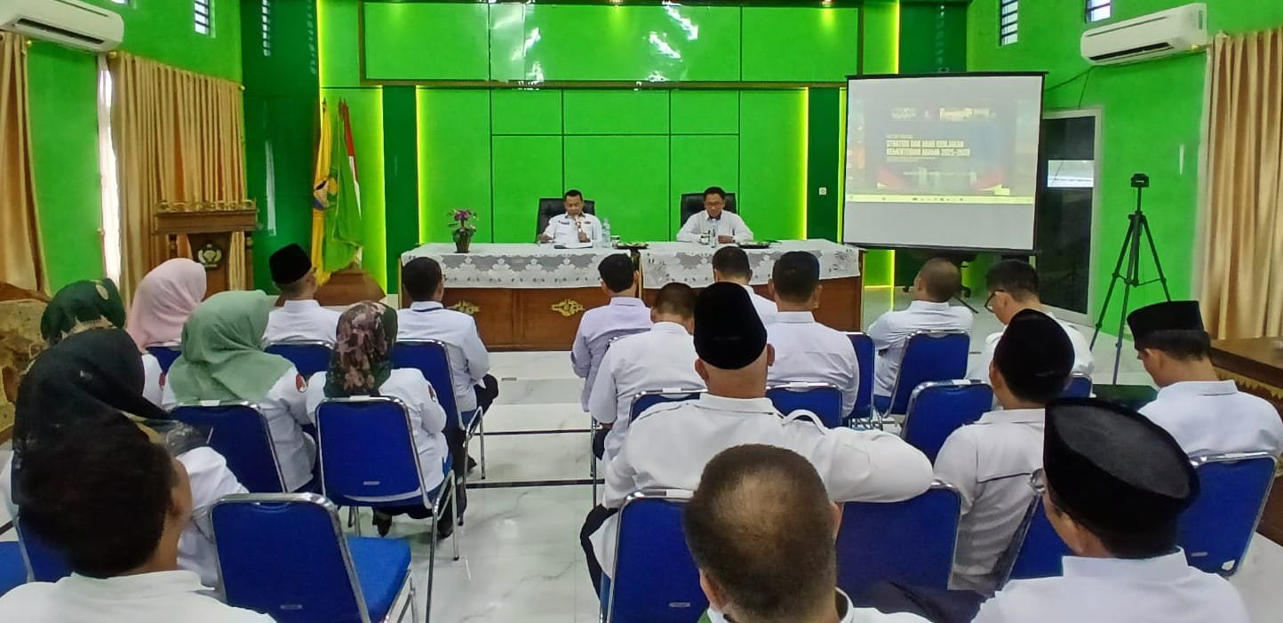 PW APRI LAMPUNG IKUTI KICK OFF MEETING RAKERNAS KEMENAG RI 