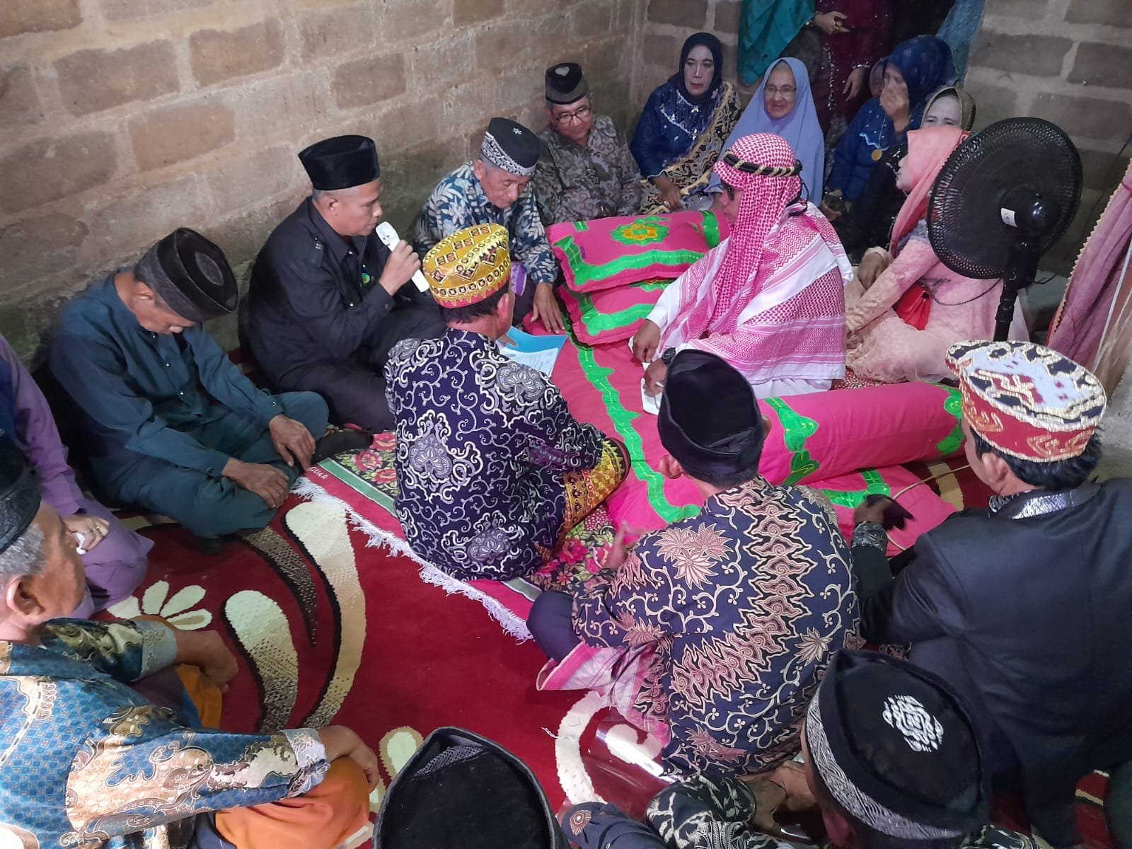 Upaya Turunkan Angka Perceraian, Penghulu KUA Labuhan Ratu tekankan Kerjasama dan Kesalingan dalam Khutbah Nikahnya 