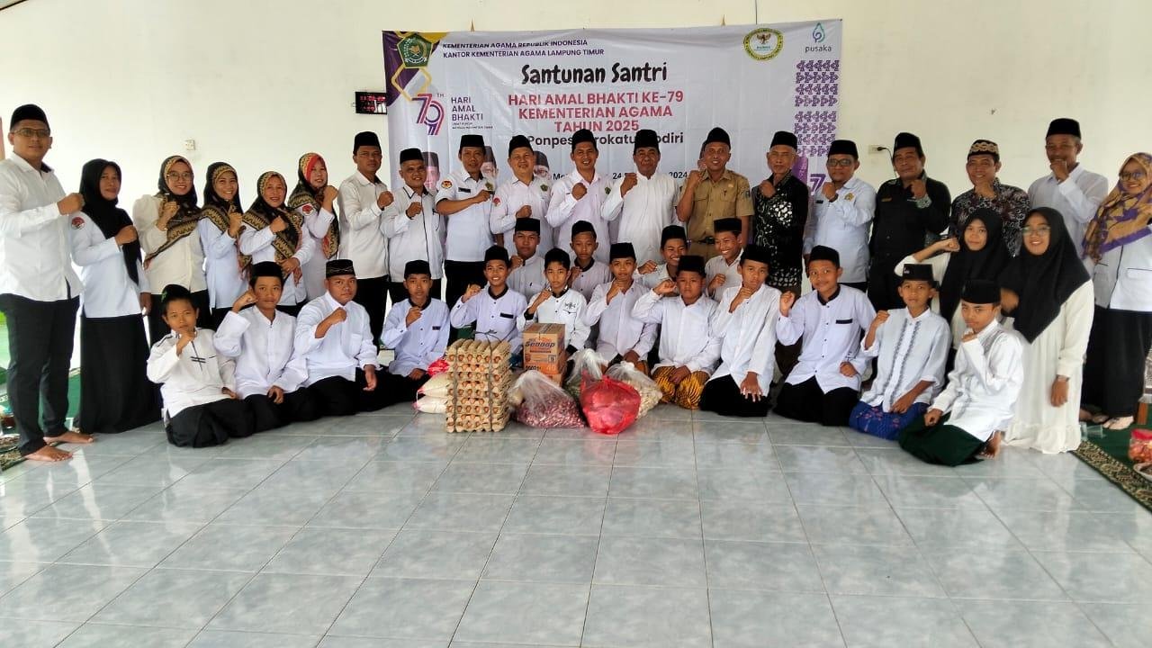 Penghulu dan Penyuluh KUA Sekampung Udik Hadiri Santunan Santri di Metro Kibang 