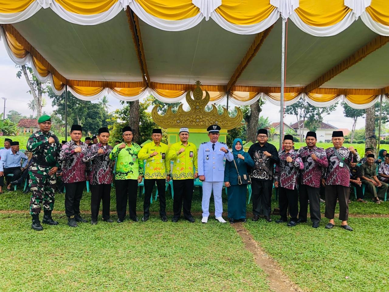 Kepala KUA Labuhan Ratu Ajak Pegawai Kompak Meriahkan Peringatan ke-56 HUT Desa Labuhan Ratu 6