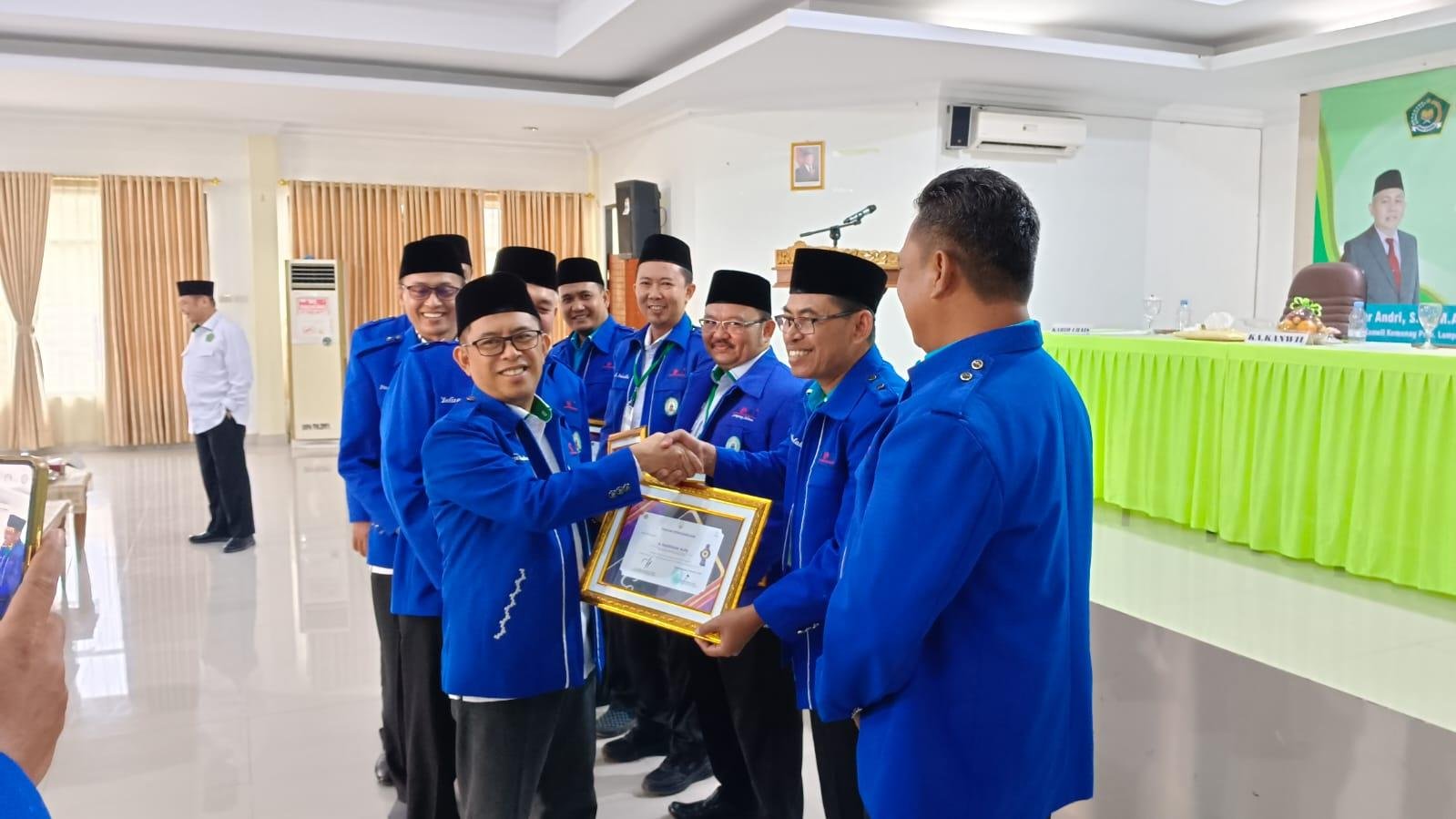 Penghulu Lampung Timur Raih Penghargaan Nasional dari Kakanwil Kemenag Lampung