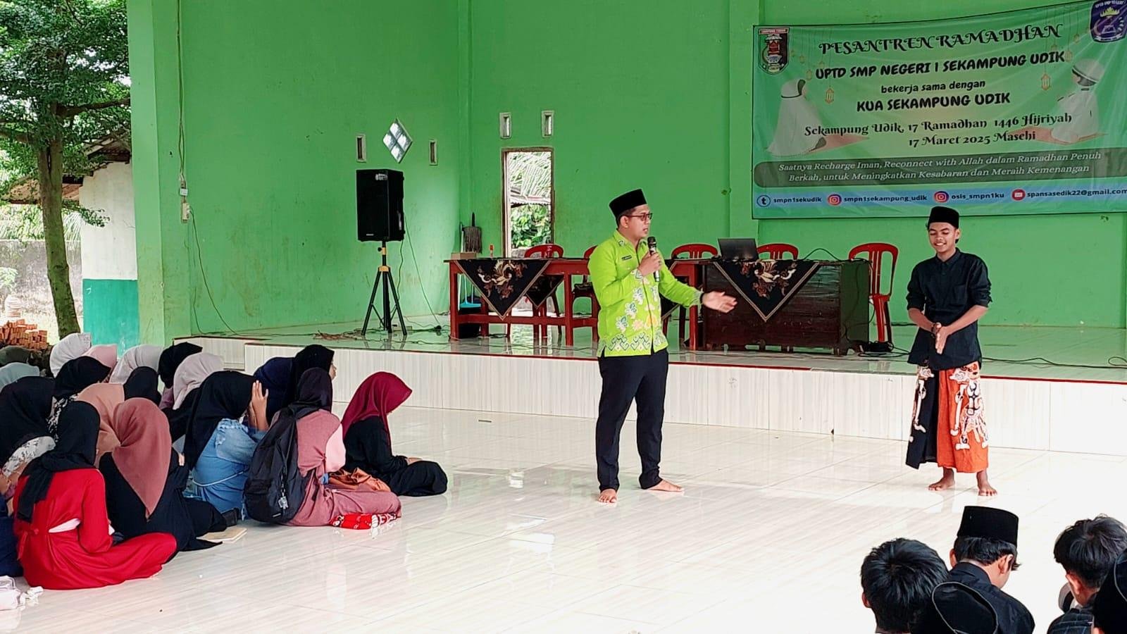 PAI PPPK KUA Sekampung Udik Bimbing Siswa Kelas 9: Harmoni Ibadah, Sosial, dan Moderasi Beragama