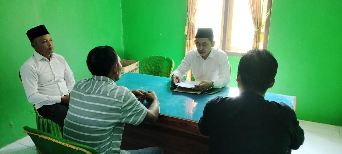 Dua Ikrar Syahadat di KUA Sekampung Udik: Islam Bukan Sekadar Ucapan, tapi Pengamalan