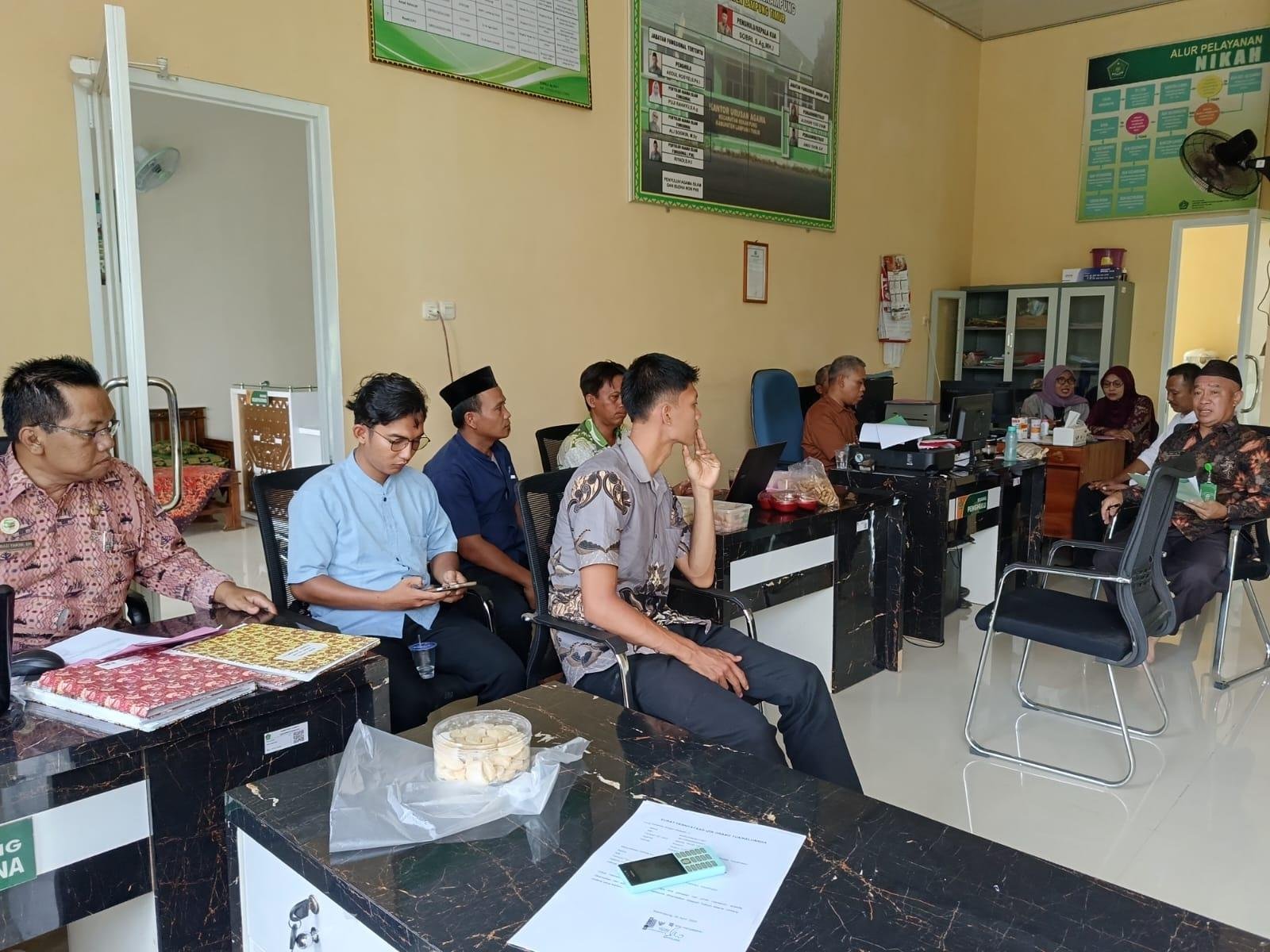 KUA Sekampung Matangkan Persiapan Manasik Haji di Masjid Al Haromain