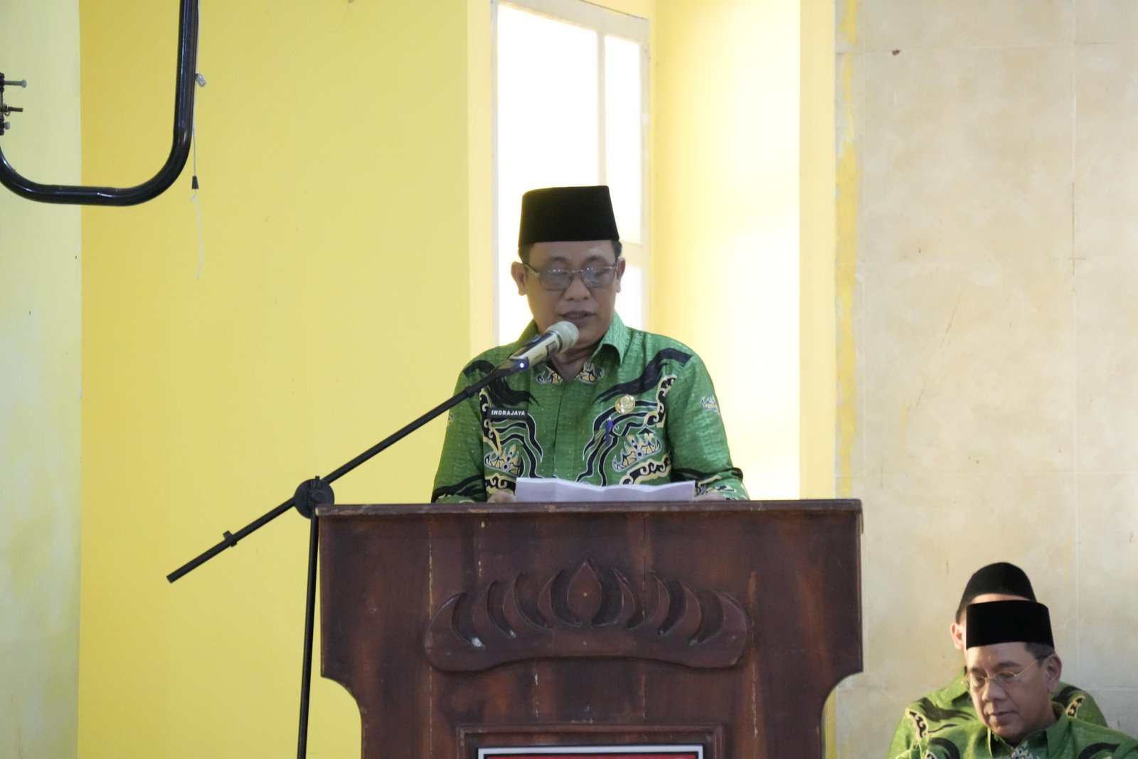 Menjadi Tamu Allah Butuh Kesiapan Total: Kepala Kemenag Lampung Timur Tekankan Kesehatan dan Disiplin Jamaah Kloter 7