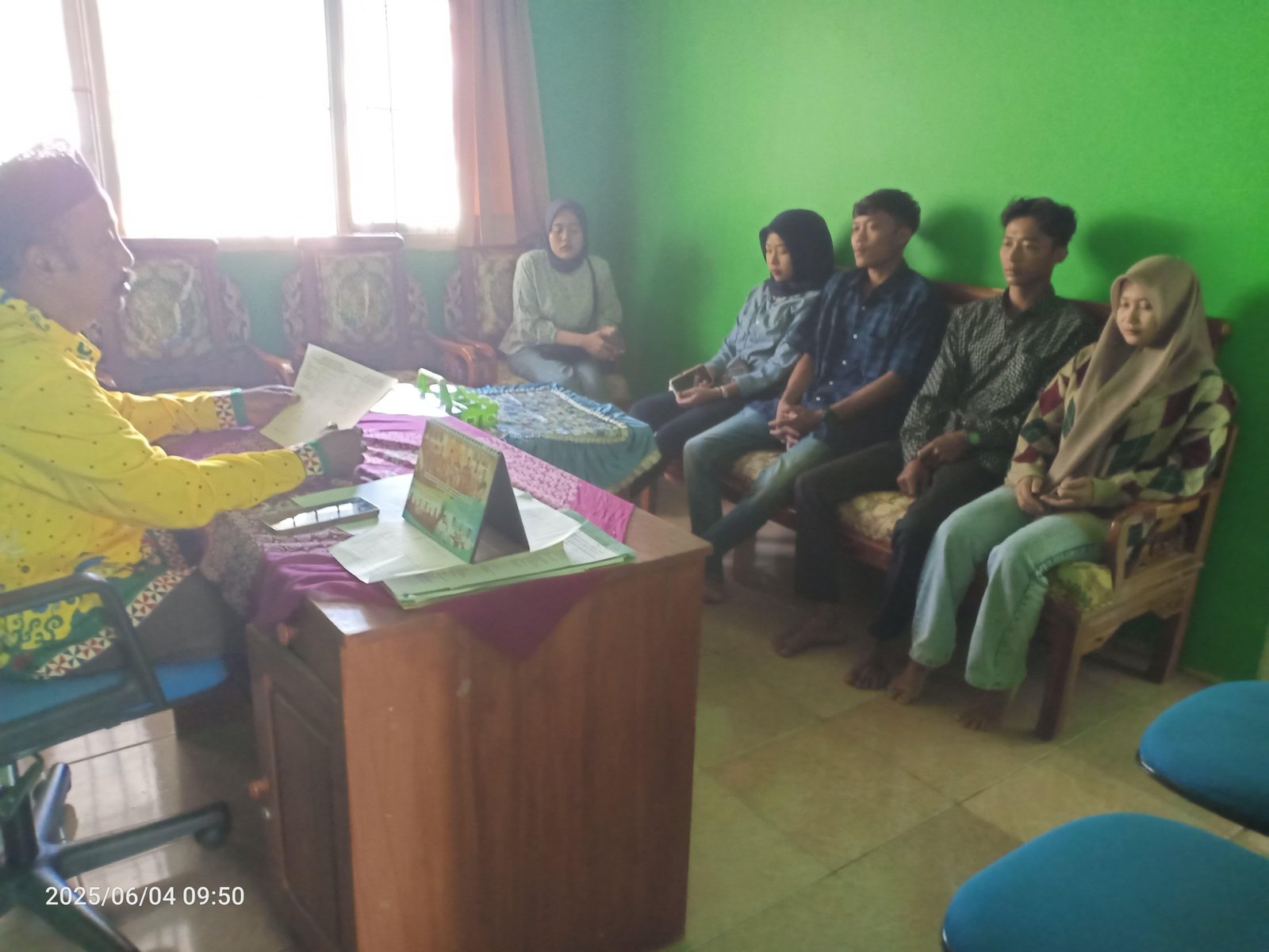 Tiga Pasangan Calon Pengantin Ikuti Bimbingan Perkawinan di KUA Marga Sekampung
