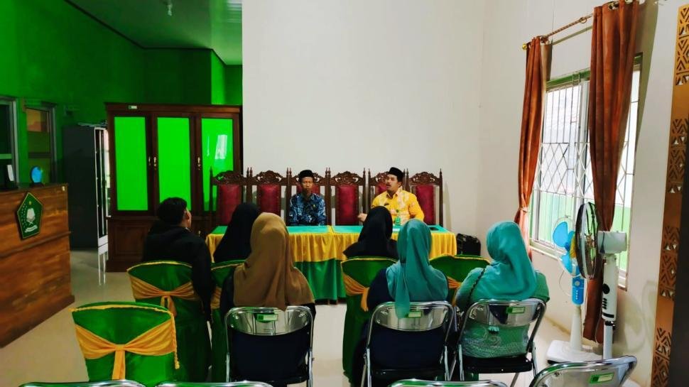 KUA Labuhan Maringgai Bekali Catin Ilmu Harmoni Rumah Tangga Islami