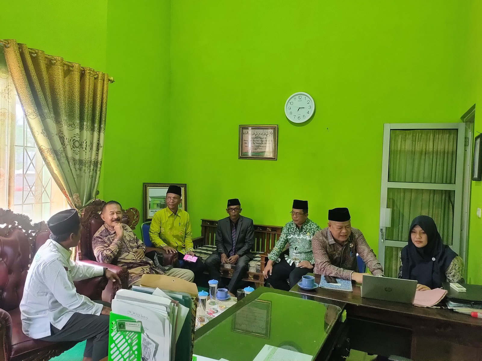 Plt. Kakanwil Kemenag Lung Tinjau Pergerakan Wakaf KUA Way Jepara