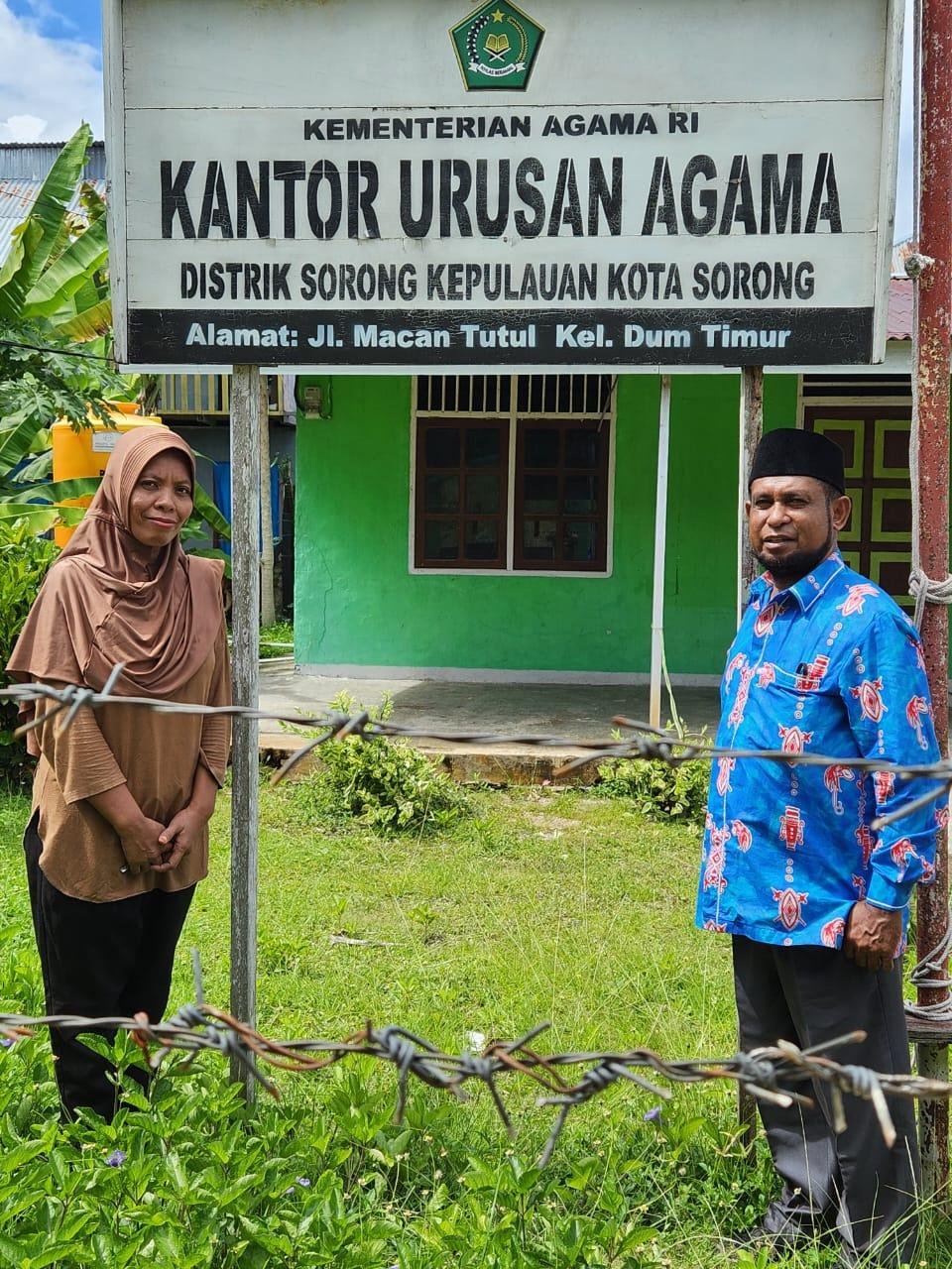  Kabid Haji dan Bimas Islam Kanwil Kemenag Papua Barat Tinjau KUA Distrik Sorong Kepulauan