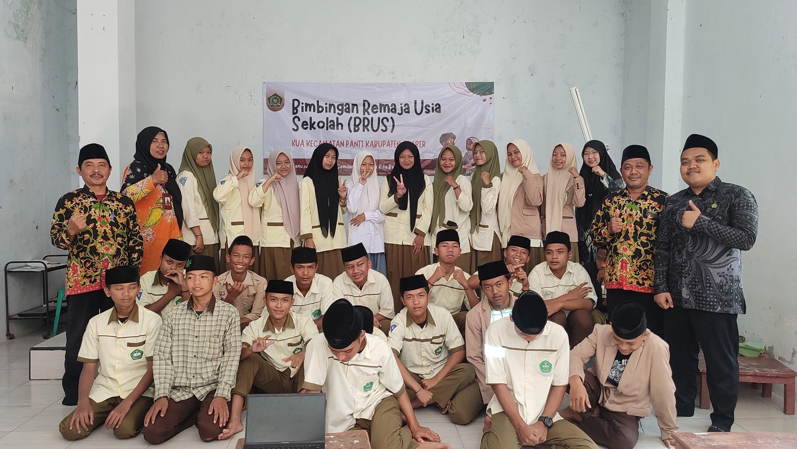 KUA Panti Jember Tanamkan Nilai Moderasi Beragama Pada Murid MA Al-Kautsar