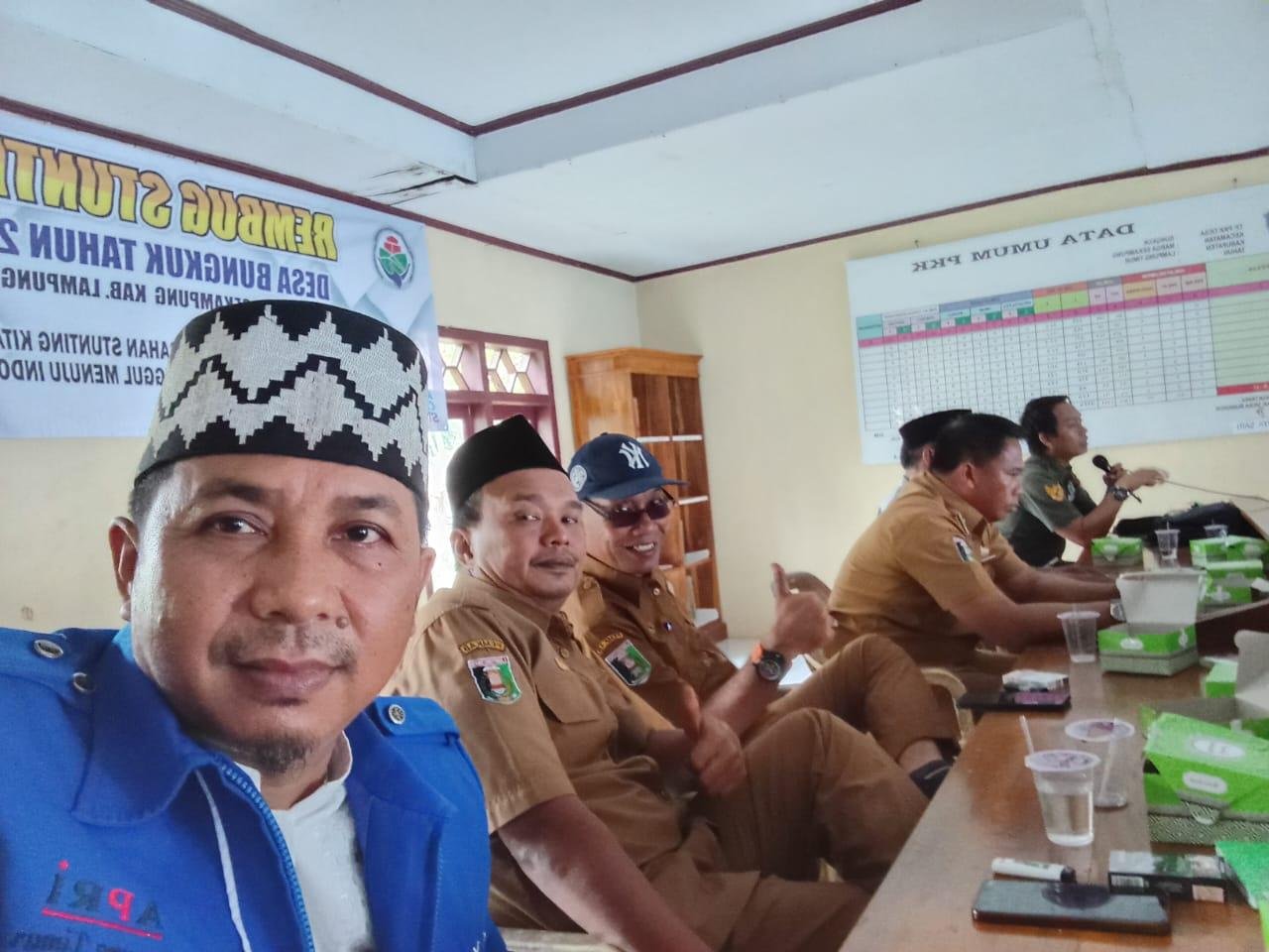 Kepala KUA Marga Sekampung Hadiri Rembuk Stunting di Desa Bungkuk