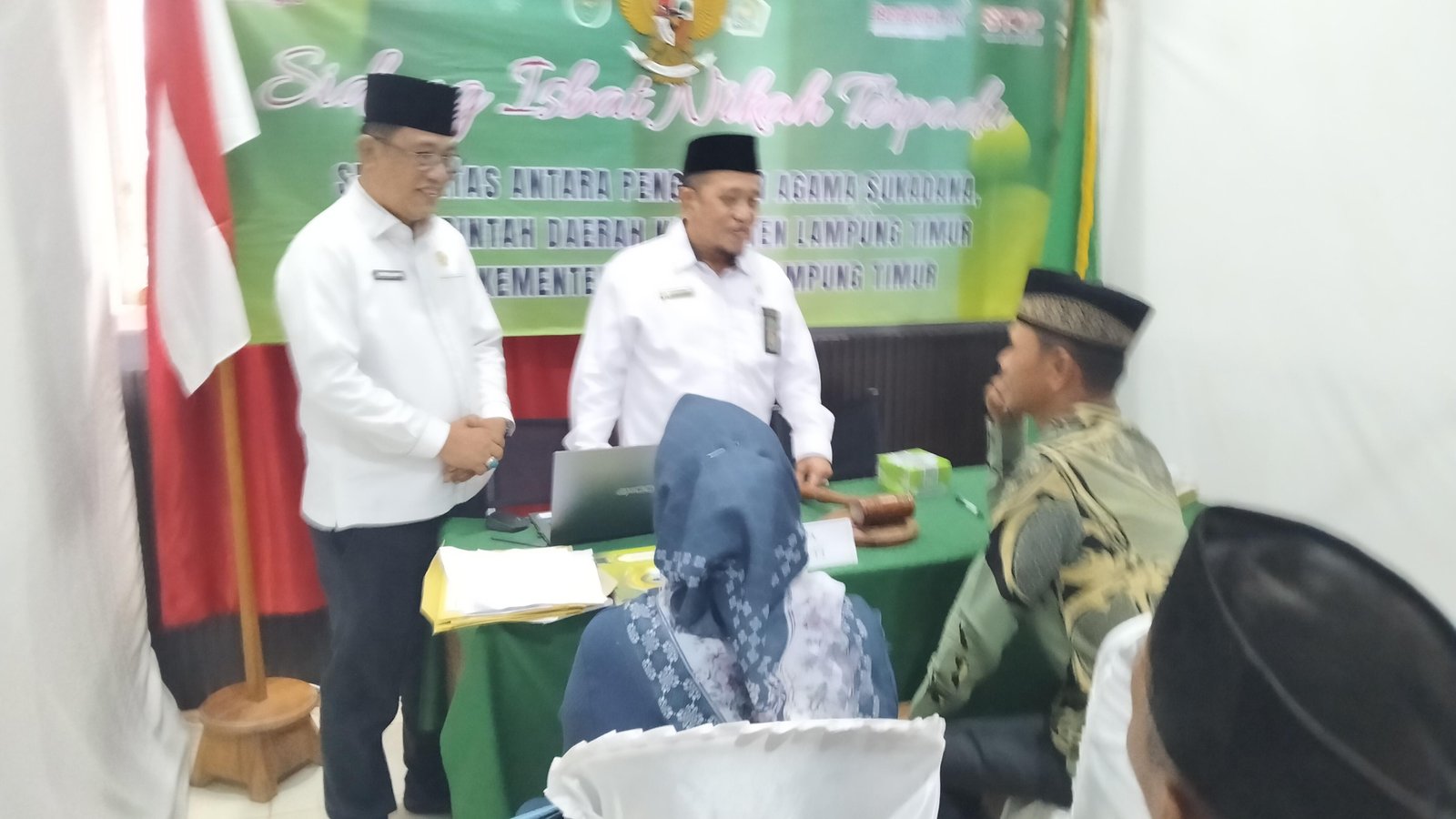 Kepala Kemenag dan Ketua PA Sukadana Sapa Peserta Isbat Nikah Sekampung Udik, Tujuh Majelis Sidang Siap Jalankan Amanah