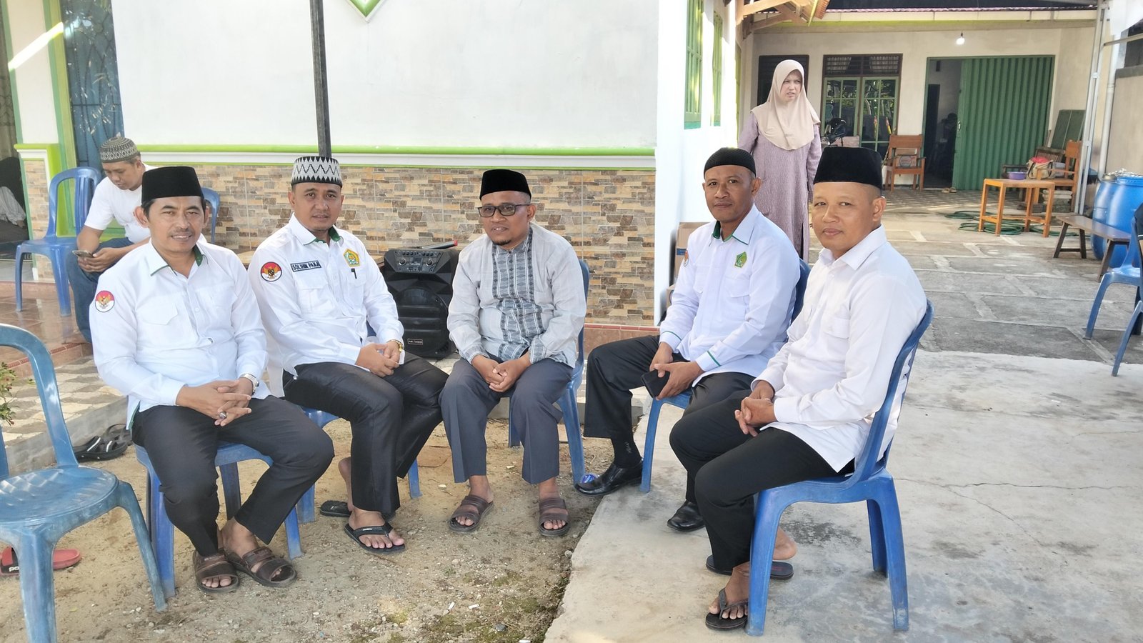 Kepala KUA Braja Selebah Tunjukkan Empati, Lawatan Takziah ke Rumah Duka Penghulu