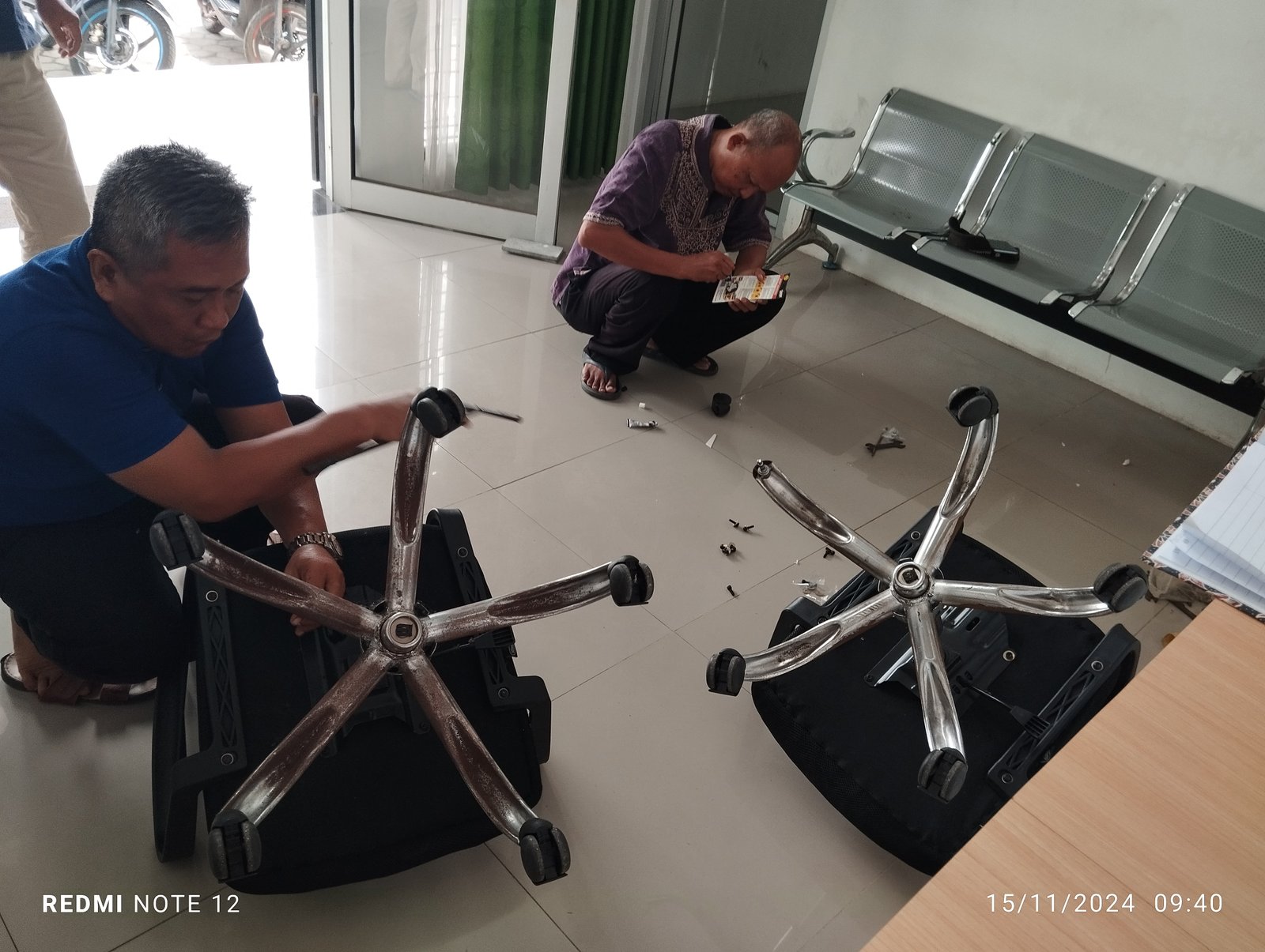 KUA Panjang Adakan Perbaikan Infentaris Kantor