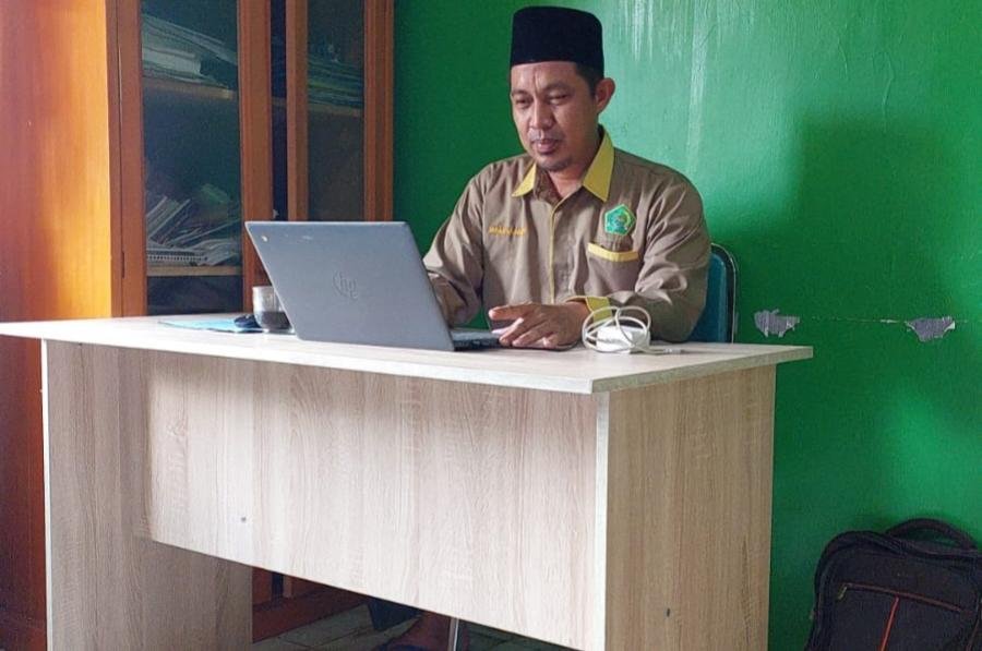 PPPK KUA Sekampung Udik Ikuti Sosialisasi dan Bimtek Pembuatan Kontrak Kerja oleh PP IPARI