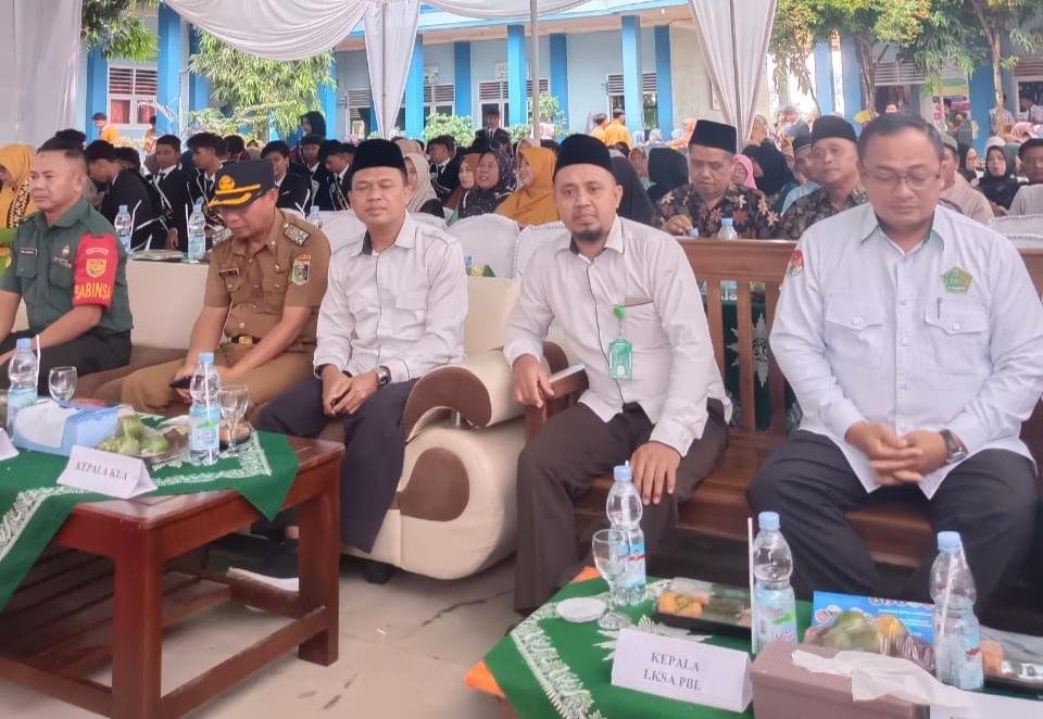 KUA Purbolinggo Apresiasi Graduation MTs Muhammadiyah: Cetak Generasi Pemimpin Masa Depan