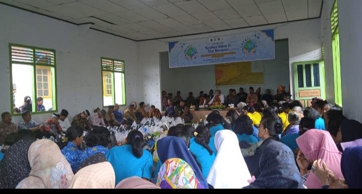 Wujud Moderasi Beragama, KUA Sindang Kelingi Hadiri Doa Bersama dan Kenduri Akbar Muharram di Sindang Jati