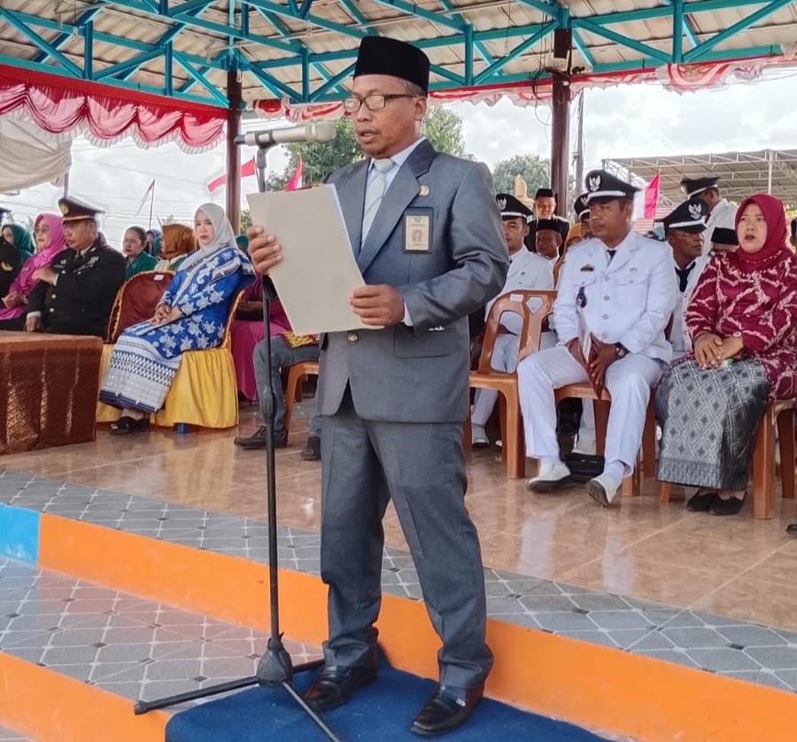 Kepala KUA Waway Karya Pimpin Doa Upacara HUT RI ke-80