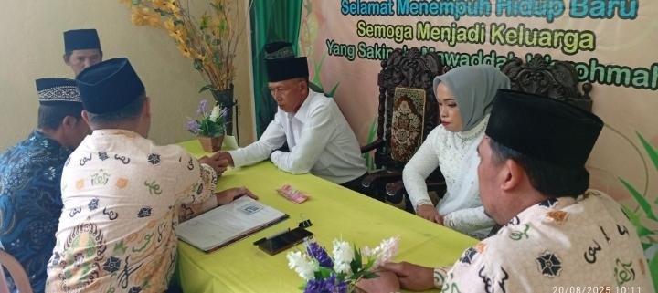 Pesan Mendalam Kepala KUA Sindang Kelingi di Akad Nikah: “Saling Memahami dan Menerima”