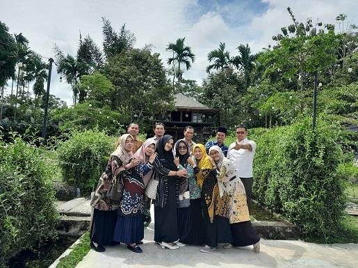 Keluarga Besar KUA Curup Tengah Gelar Tadabbur Alam dan Do’a Bersama