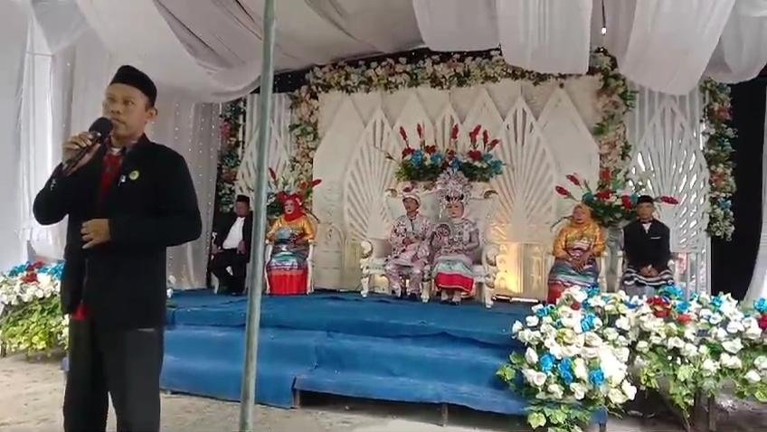 Di Moment Pernikahan 14 Januari, Kepala KUA Mangoli Utara Sosialisasi Regulasi Nikah dan Informasi Haji