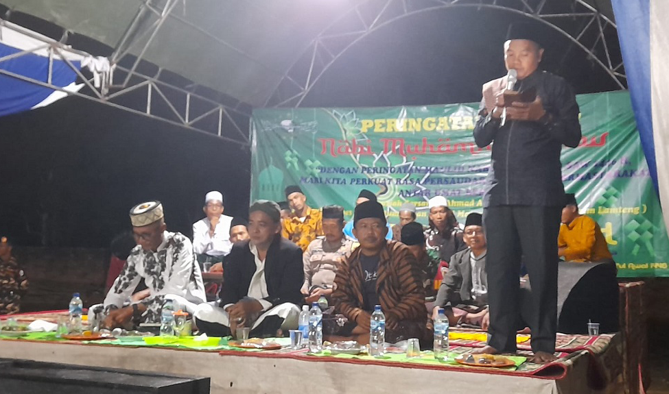 Peringatan Maulid Nabi di Kampung Ujung Gunung Ilir