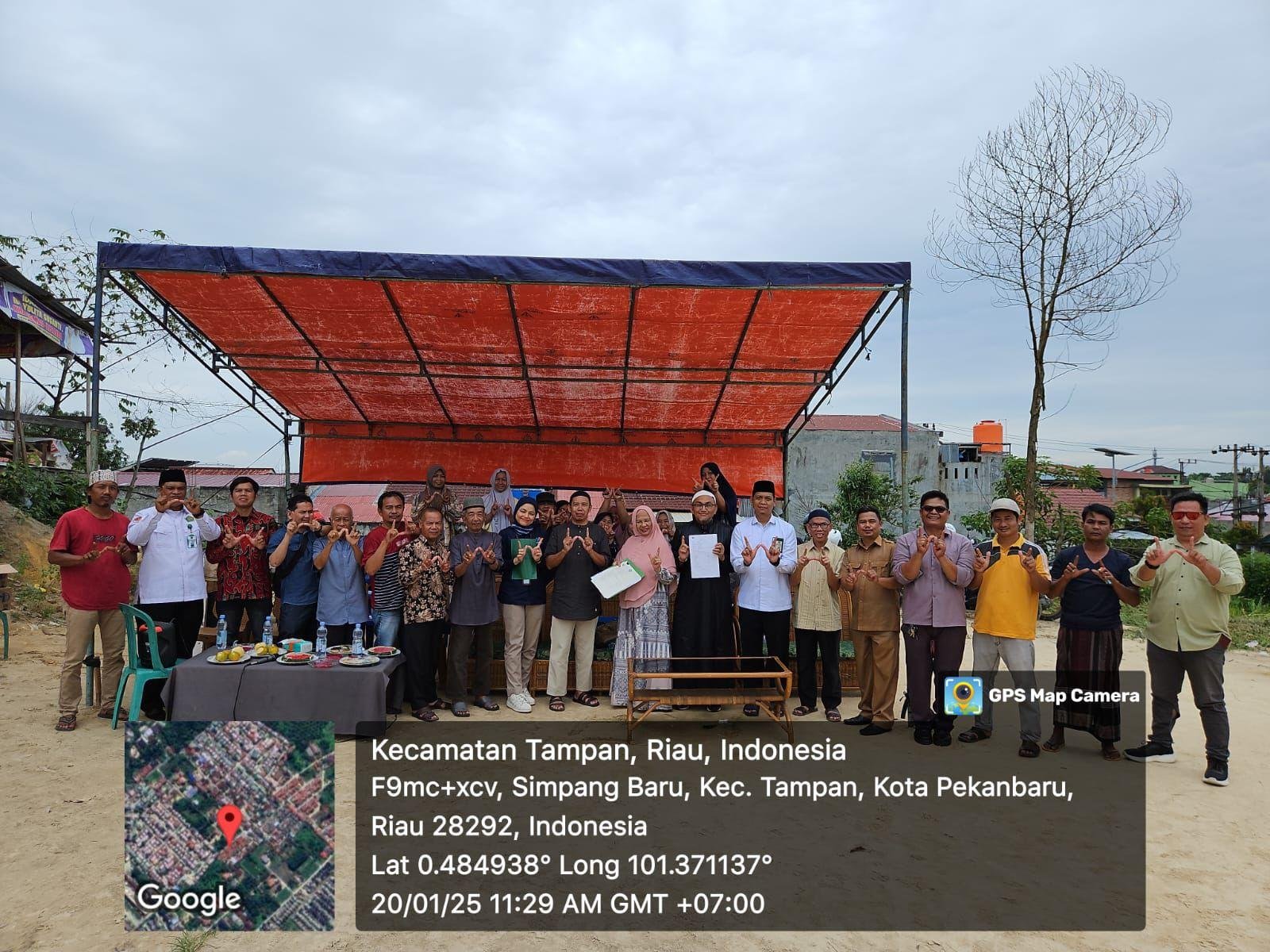 KUA Tampan Laksanakan Proses Ikrar Wakaf Tanah Pembangunan Masjid