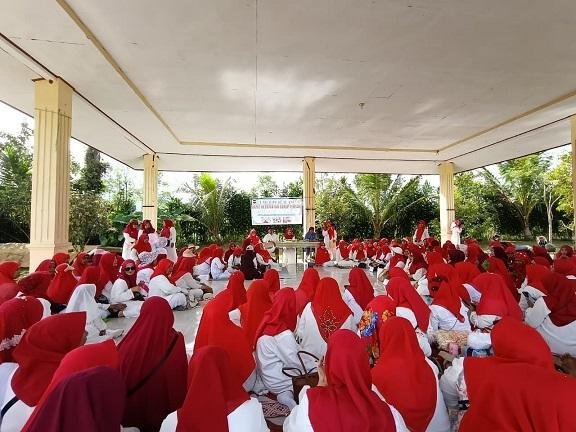 Gebyar HUT ke-80 RI, KUA Curup Tengah Gelar Tadabbur Alam Bersama BKMT Curup Tengah