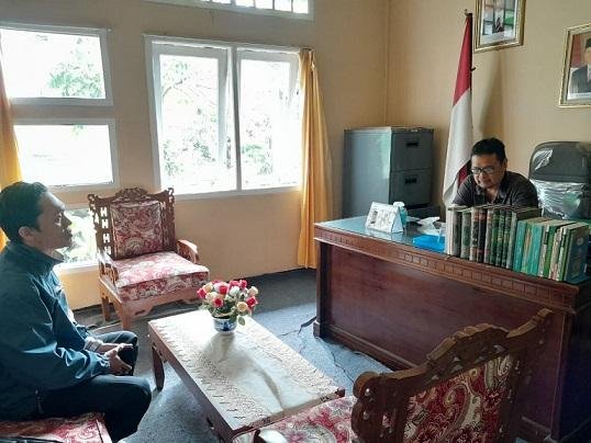 Kepala KUA Curup Tengah Layani Konsultasi Duplikat Buku Nikah