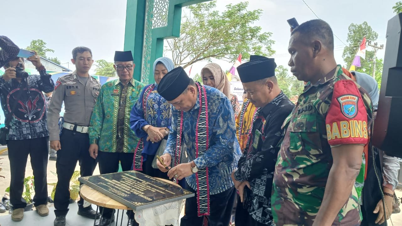 Peresmian Penggunaan Gedung Balai Nikah dan Manasik Haji Kecamatan Tayan Hilir Kab Sanggau Prov Kalimantan Barat