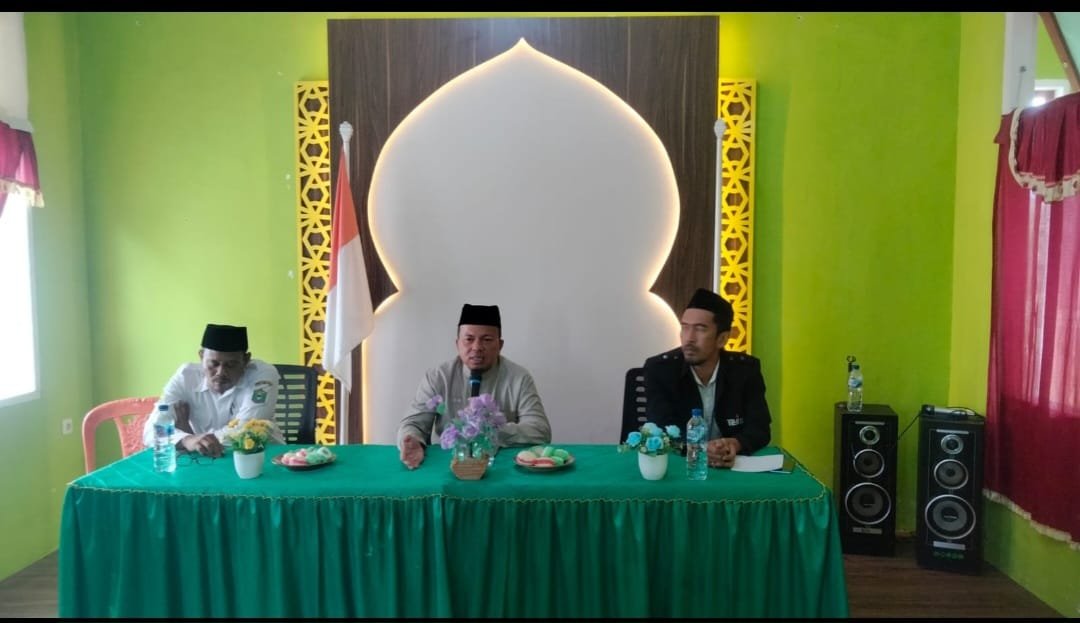 Kunjungan Tim Monitoring Bimas Islam KanKemenag Kabupaten Poso di KUA Pamona Selatan