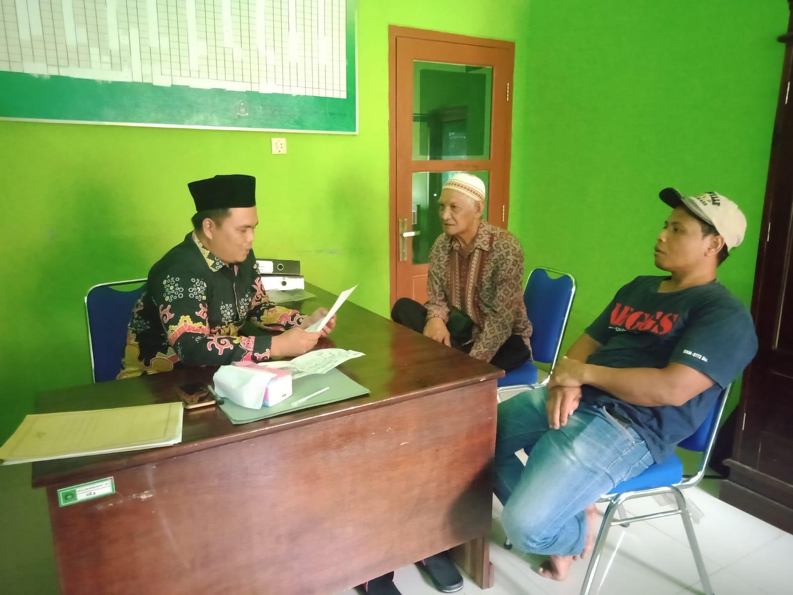 Kepala KUA Jabung, Lakukan Verifikasi Kesiapan dan Kesanggupan Pelunasan Calon Jama'ah Haji Tahun 2025