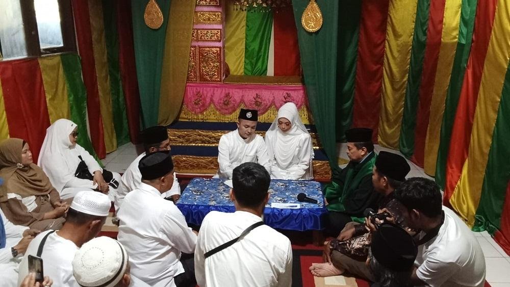 Penghulu Madya Pimpin Akad Nikah Di Bakai Nikah KUA Payung Sekaki