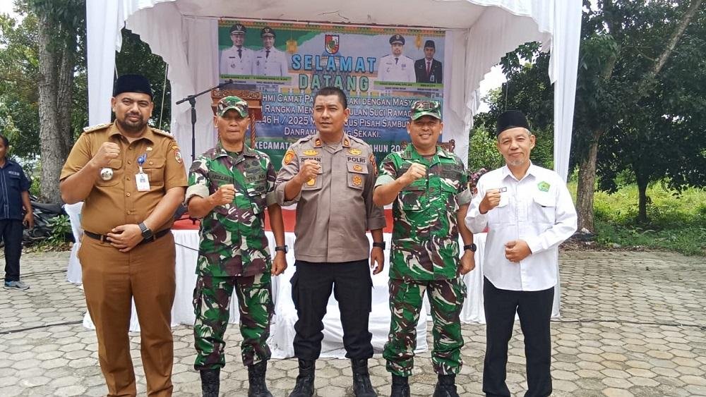 Ka. KUA Payung Sekaki Hadiri Acara Sambut Ramadhan dan Serah Terima Jabatan Danramil Kecamatan Payung Sekaki.