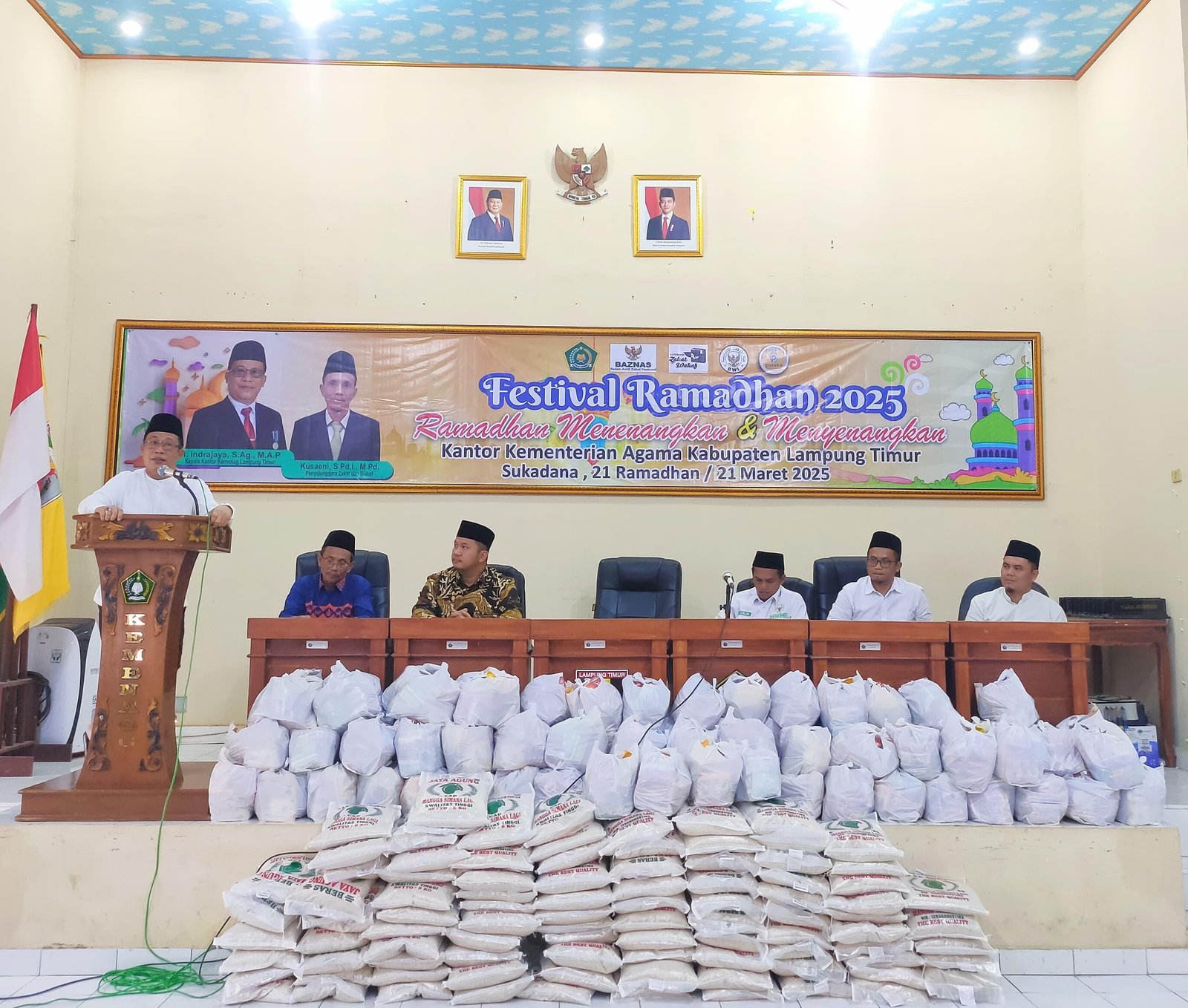 Festival Ramadhan 1446 H & Buka Bersama: Kepala Kemenag Lampung Timur Tekankan Pentingnya Wakaf dan Zakat 