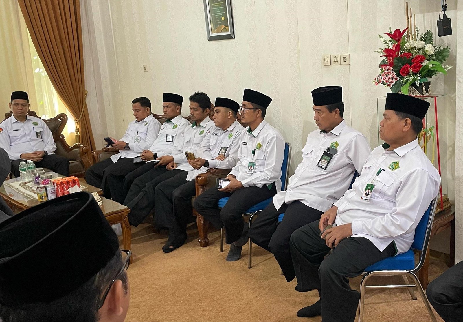 Sukseskan Gerakan Penanaman 1 Juta Pohon, Ka. KUA Se-Kota Pekanbaru Hadiri Rapat Bersama Pimpinan