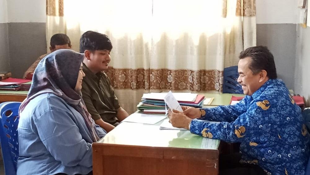Penghulu Madya KUA Payung Sekaki Melaksanakan Bimbingan Catin Perorangan