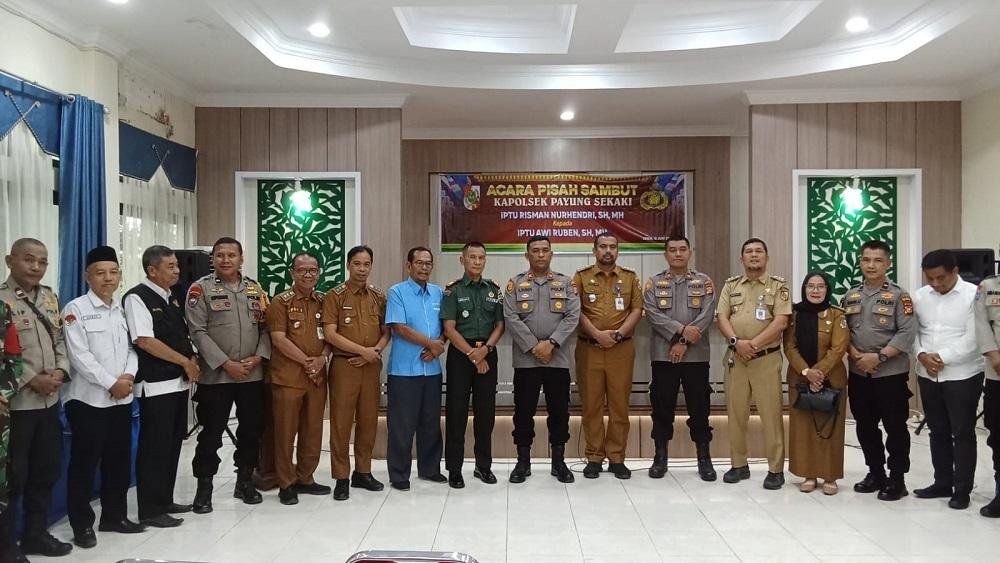 Penghulu Muda KUA Payung Sekaki Hadiri Acara Pisah Sambut Kapolsek