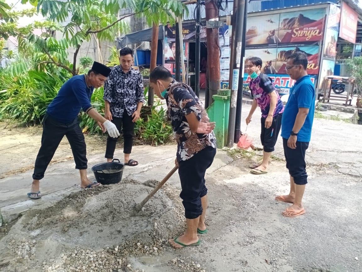 Bersempena Haji Jadi Pekanbaru, KUA Bukit Raya Goro  Berat
