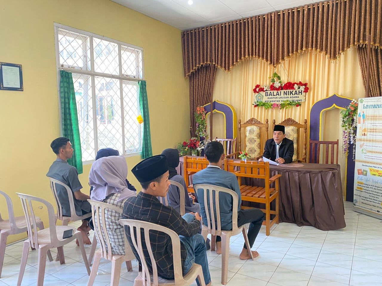 Beri Motivasi empat pasang catin, kepala KUA Selupu Rejang ingatkan Menikah adalah Ibadah