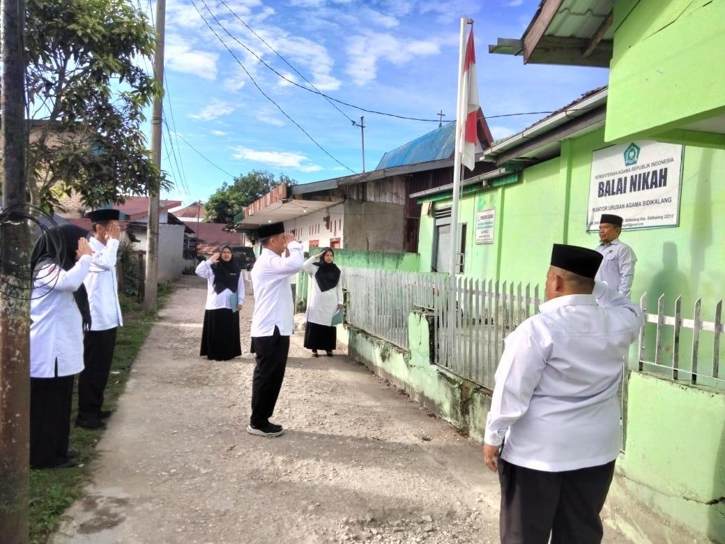 Pimpin Perdana Apel Pagi Usai Cuti, Ka KUA Sidikalang Ajak Tingkatkan Kinerja Terbaik