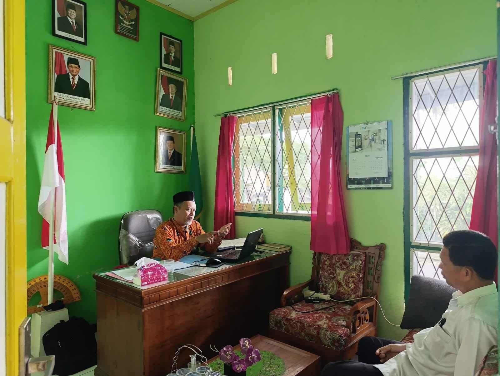 Kepala KUA Curup Selatan dan Lurah Air Putih Baru Koordinasi Terkait Pendaftaran Nikah Warga