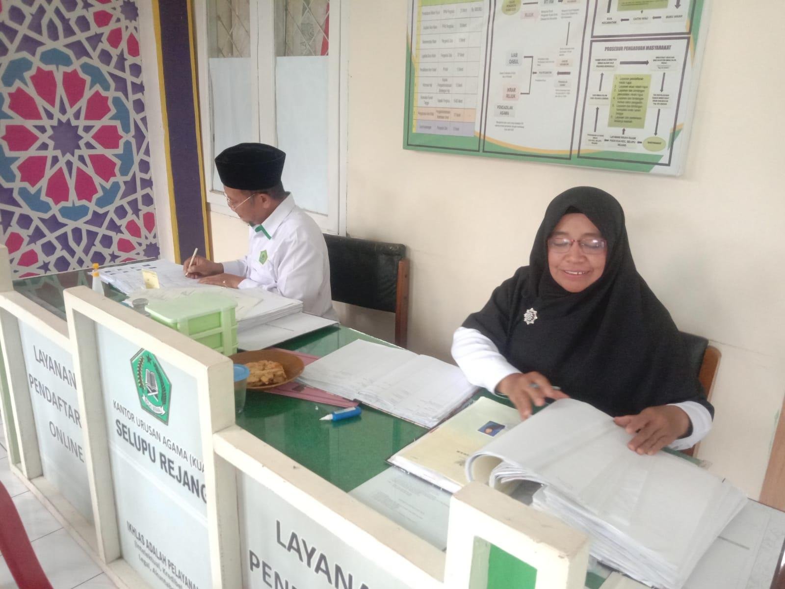 Operator Layanan Operasional Hadir, Layanan KUA Selupu Rejang Siap Lebih Optimal