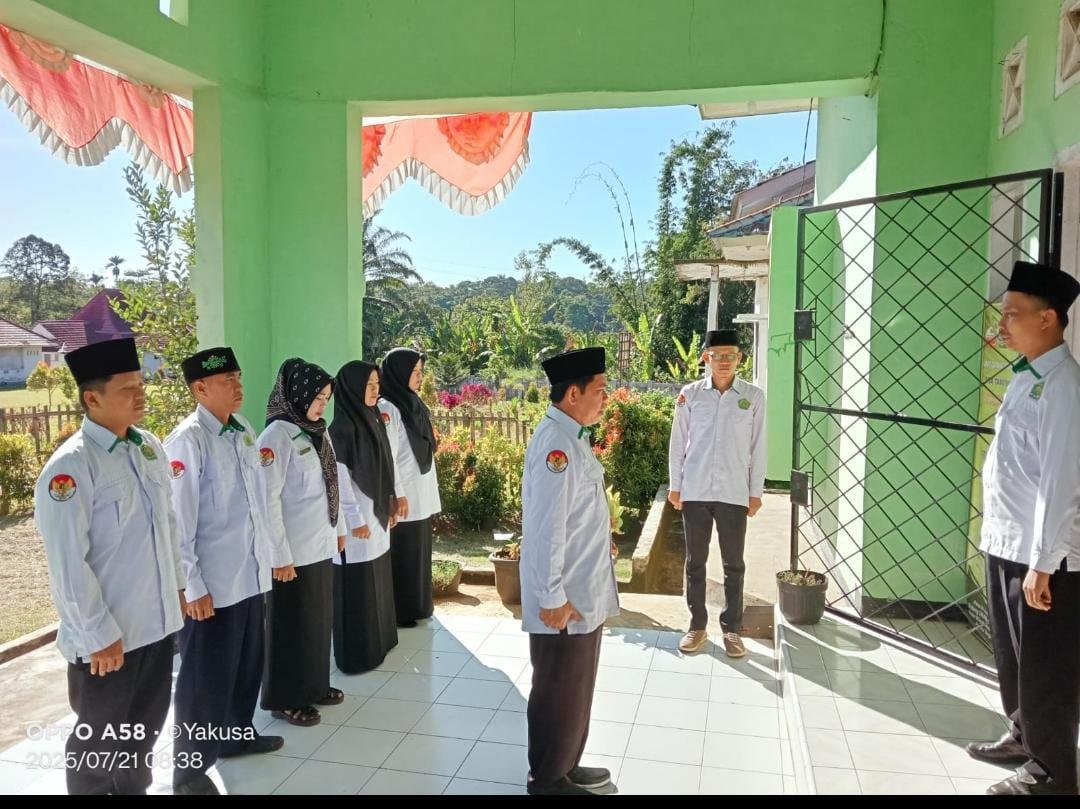 KUA Binduriang Laksanakan Apel Pagi, Tegaskan Pentingnya Menjaga Hablumminannas