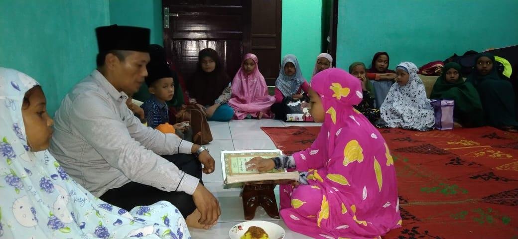 KUA STM Hilir Tingkatkan Kualitas Literasi Al-Qur'an Melalui Program Penuntasan Baca Tulis 