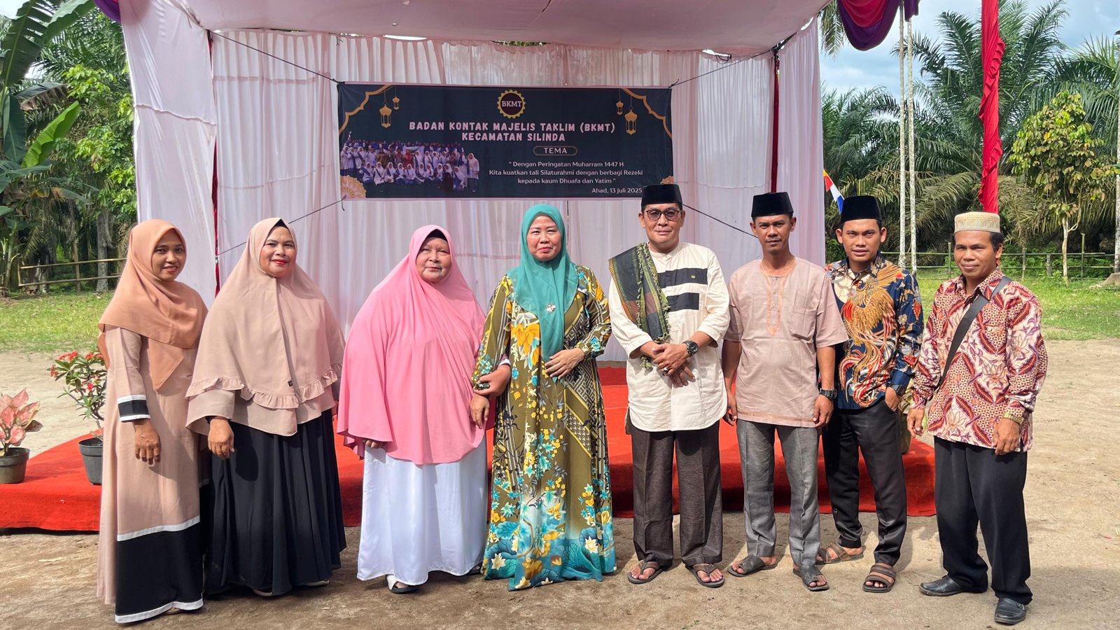 Perkuat Silaturahmi Dengan Berbagi, Jajaran KUA Silinda Hadiri Kegiatan Muharram 1447 H