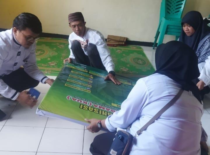 KUA Curup Timur Tampilkan Wajah Profesional Lewat Pemasangan Struktur Organisasi Terbaru