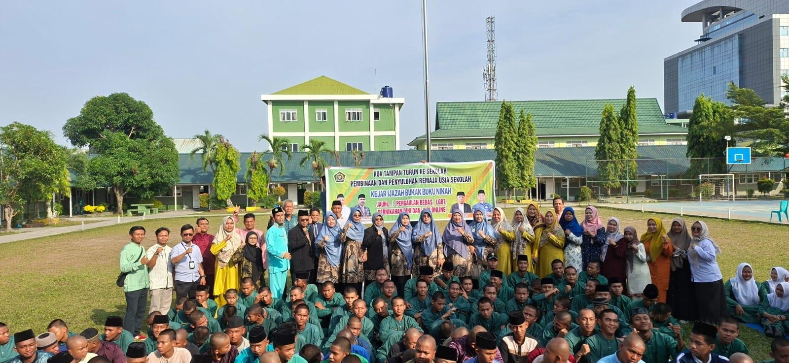 KUA Tampan  Gelar BRUS Di SMK Taruna Pekanbaru